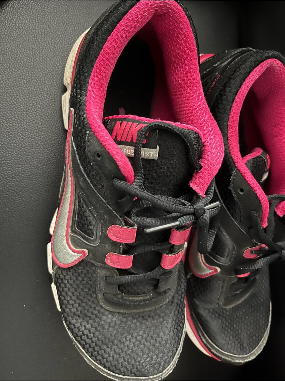 Nike Black and Hot Pink Women’s Size 10Athletic Tie UpSneakers with Silver Swoos